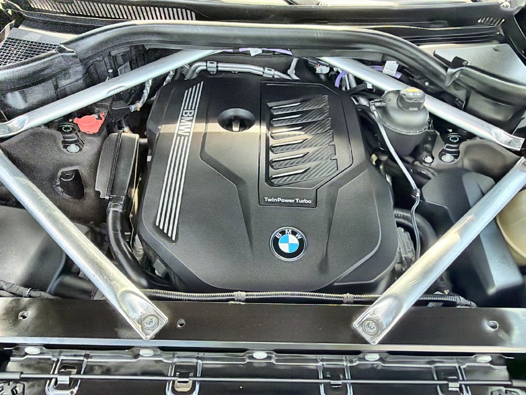Thumbnail: 2022 BMW X7 - 9