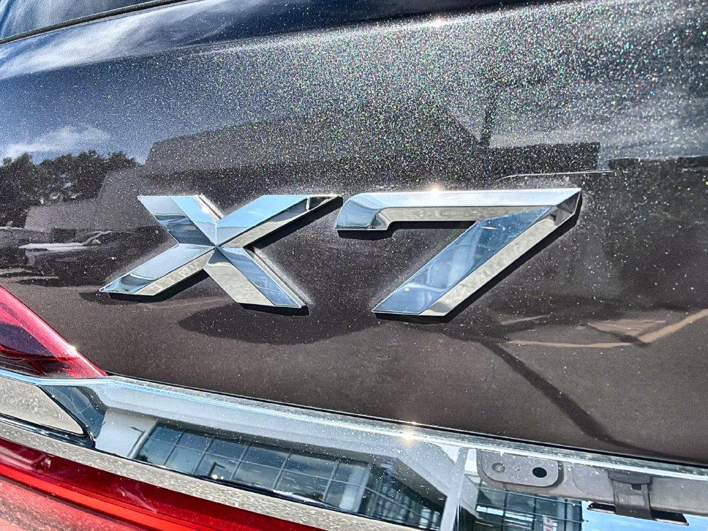 Thumbnail: 2022 BMW X7 - 7
