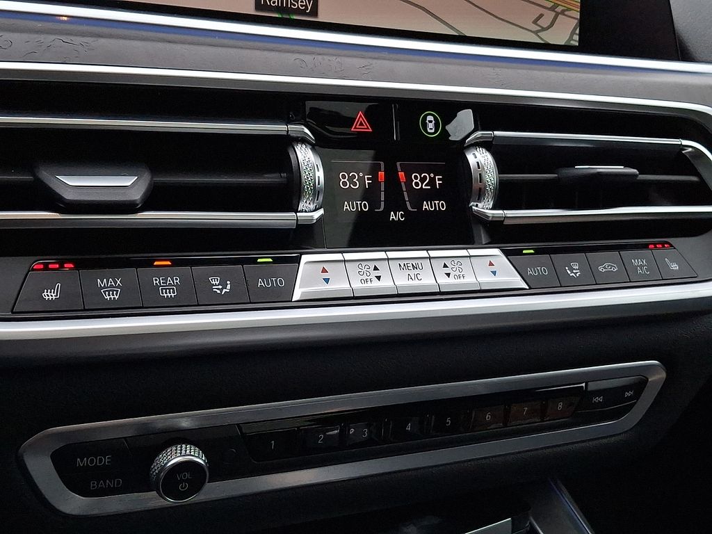 Thumbnail: 2022 BMW X7 - 19