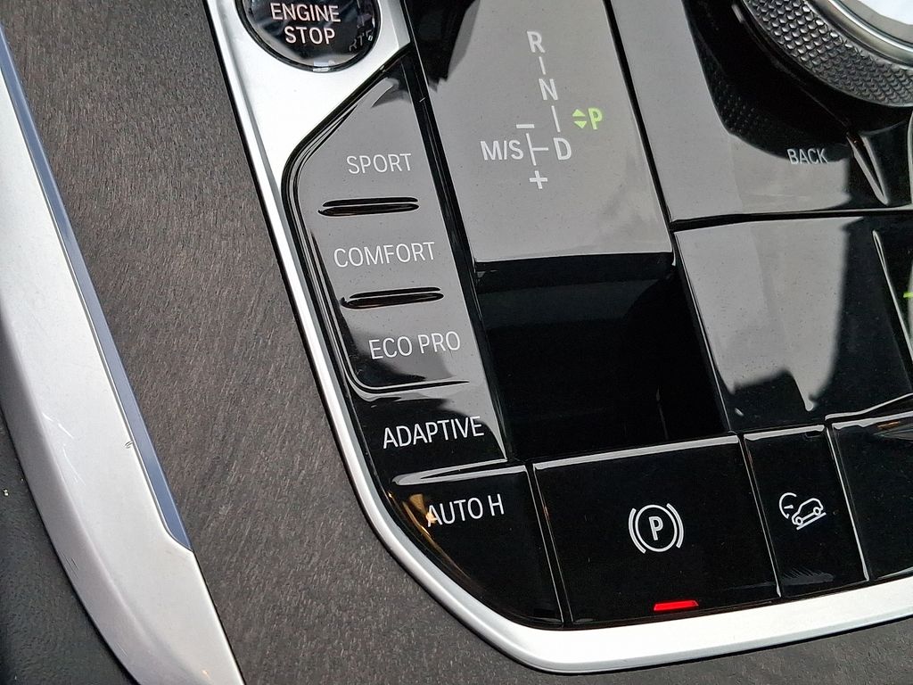 Thumbnail: 2022 BMW X7 - 26