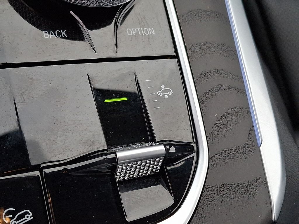 Thumbnail: 2020 BMW X7 - 26