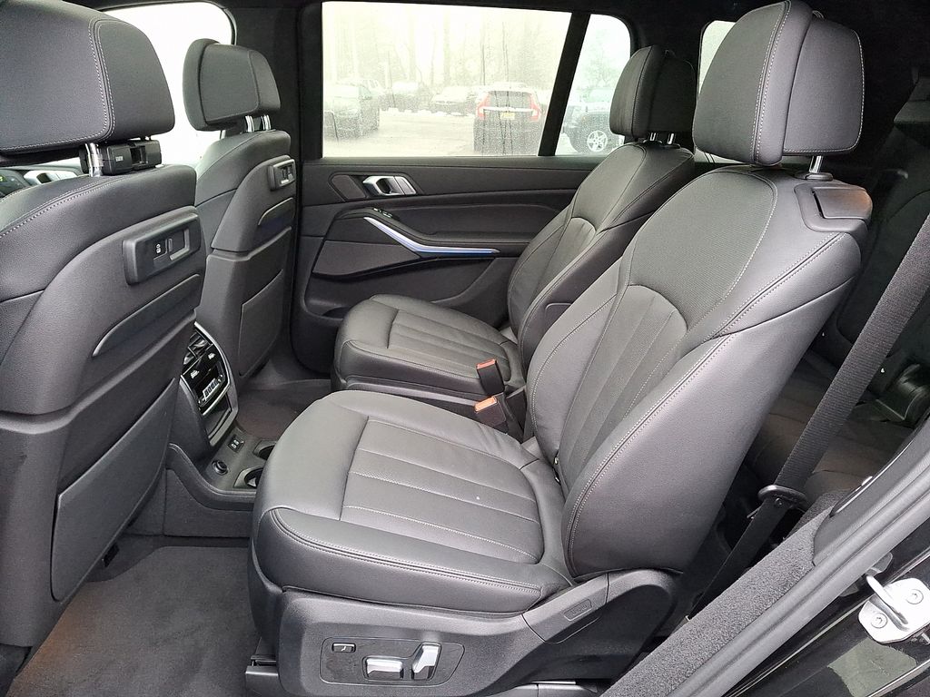 Thumbnail: 2020 BMW X7 - 6