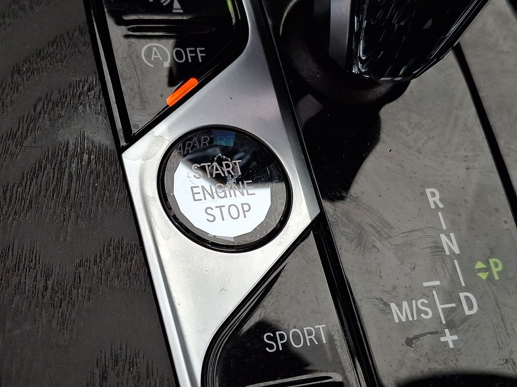 Thumbnail: 2020 BMW X7 - 24