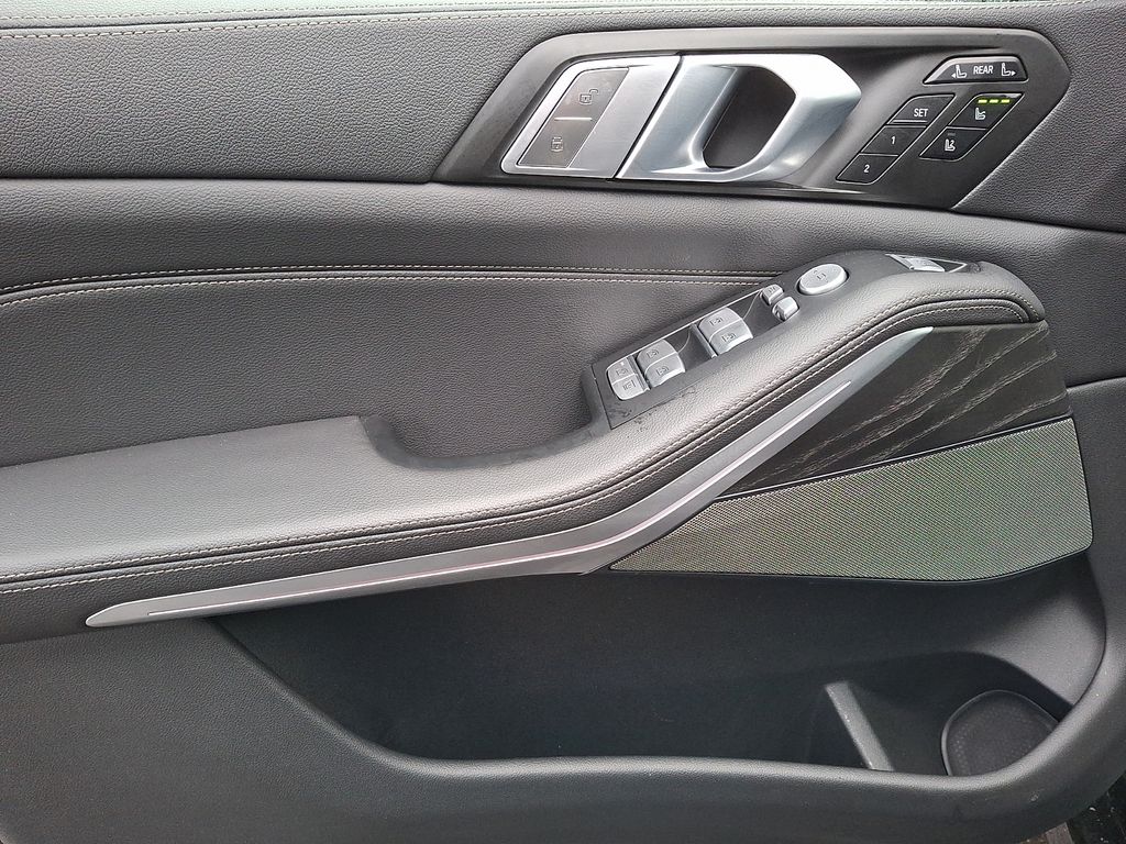 Thumbnail: 2020 BMW X7 - 16