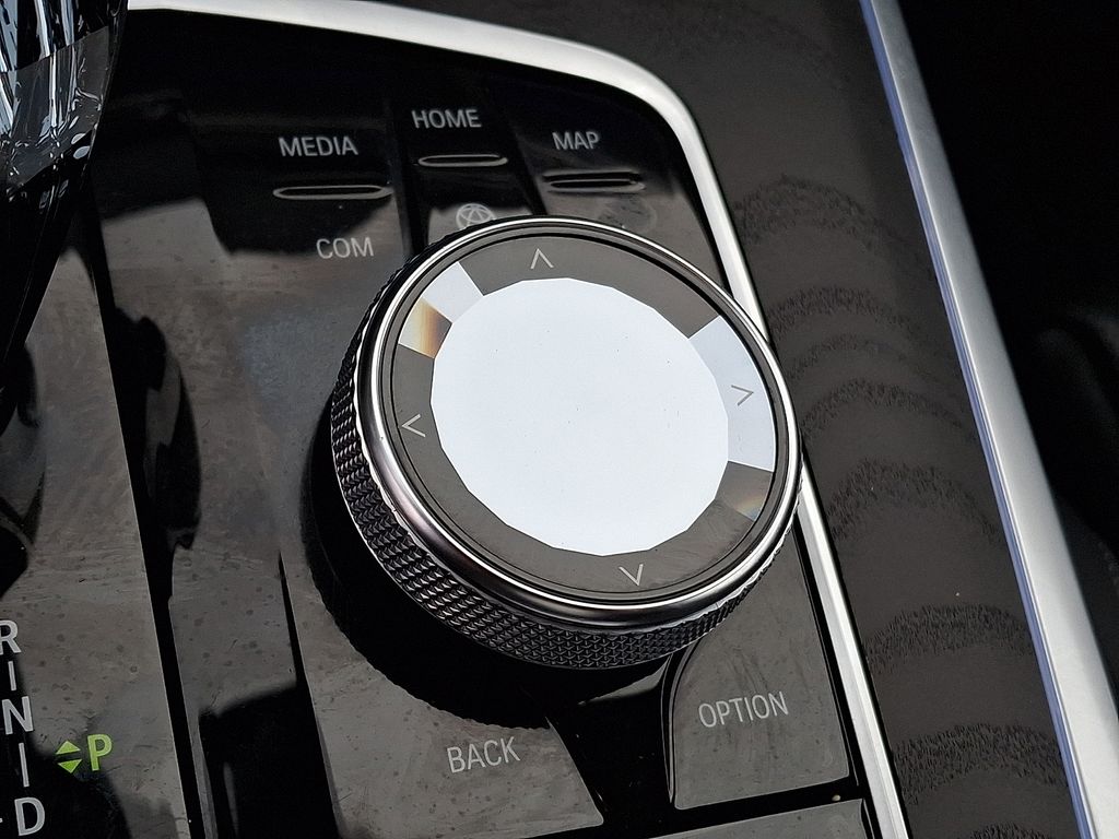 Thumbnail: 2020 BMW X7 - 25