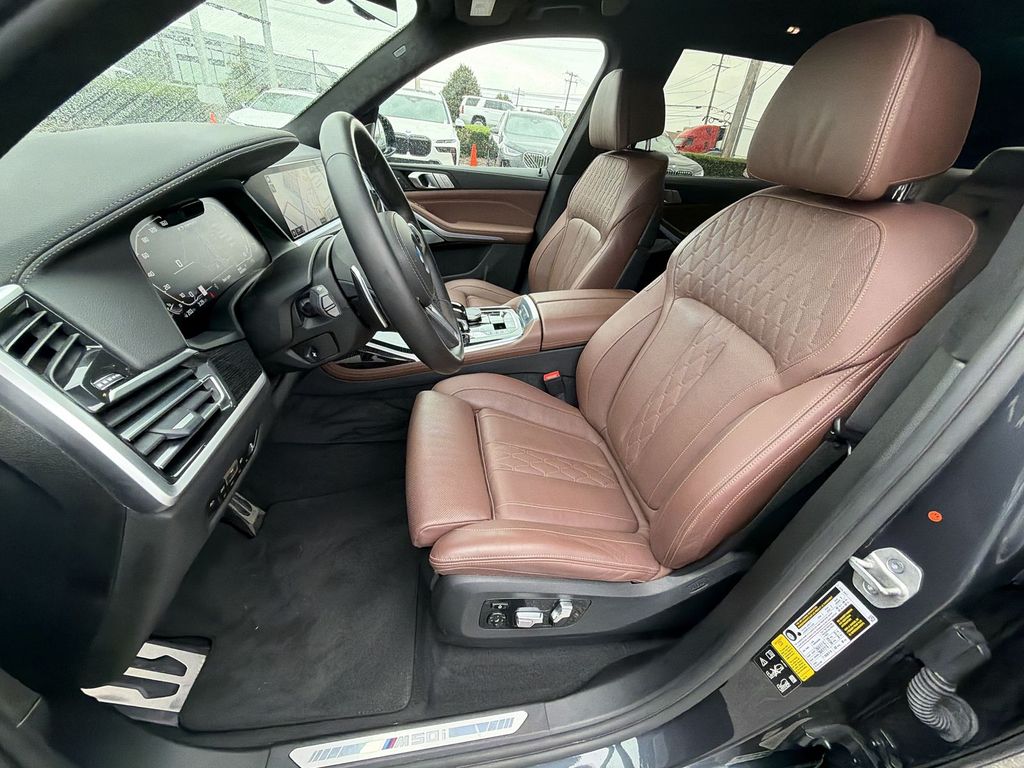 Thumbnail: 2021 BMW X7 - 12