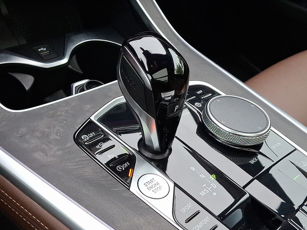 2022 BMW X7 M50i 9