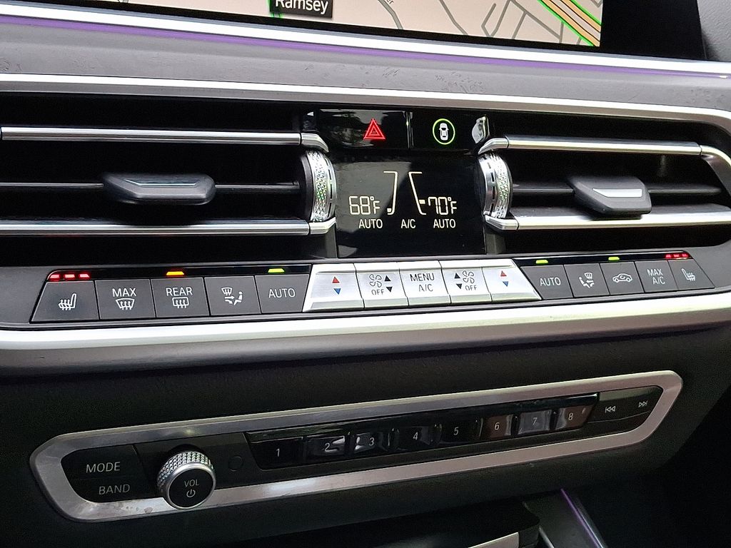2022 BMW X7 M50i 18