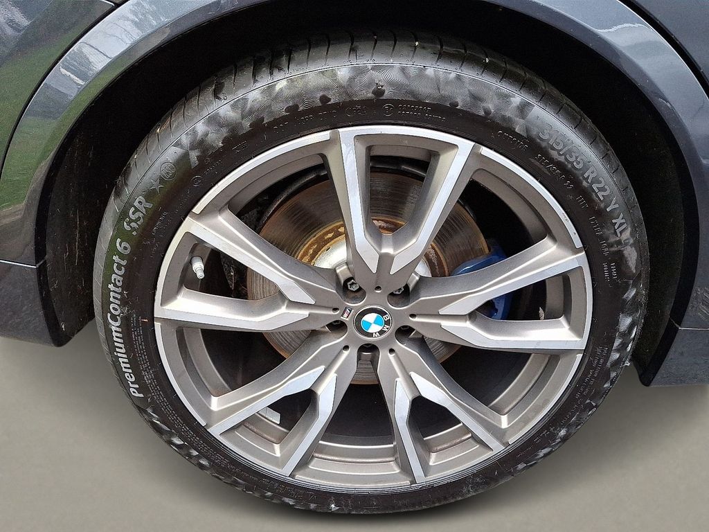 2022 BMW X7 M50i 5