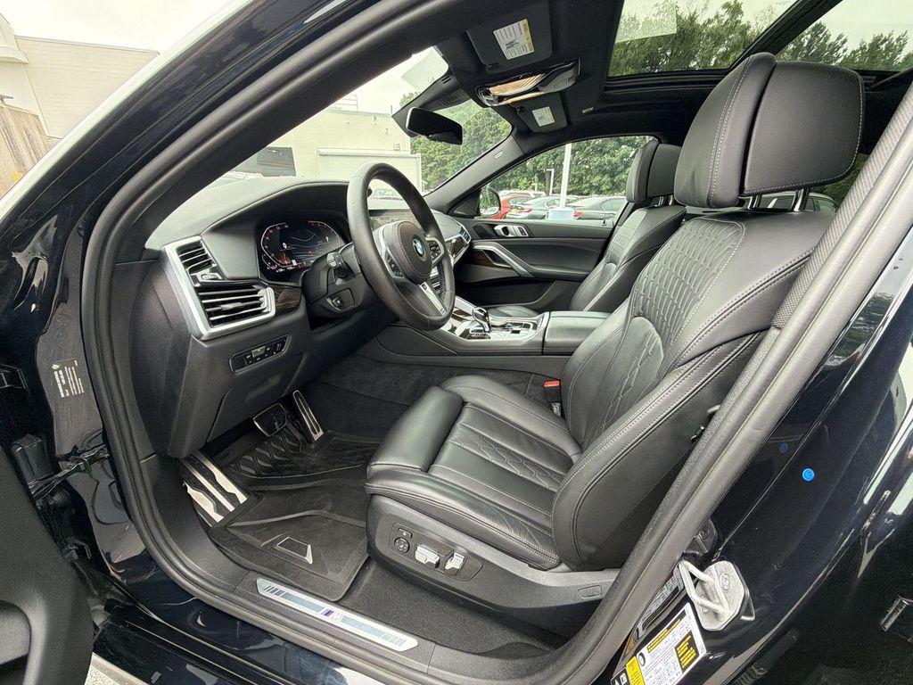 Thumbnail: 2023 BMW X6 - 25