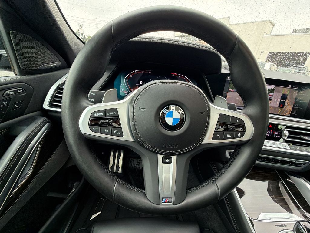 Thumbnail: 2023 BMW X6 - 10