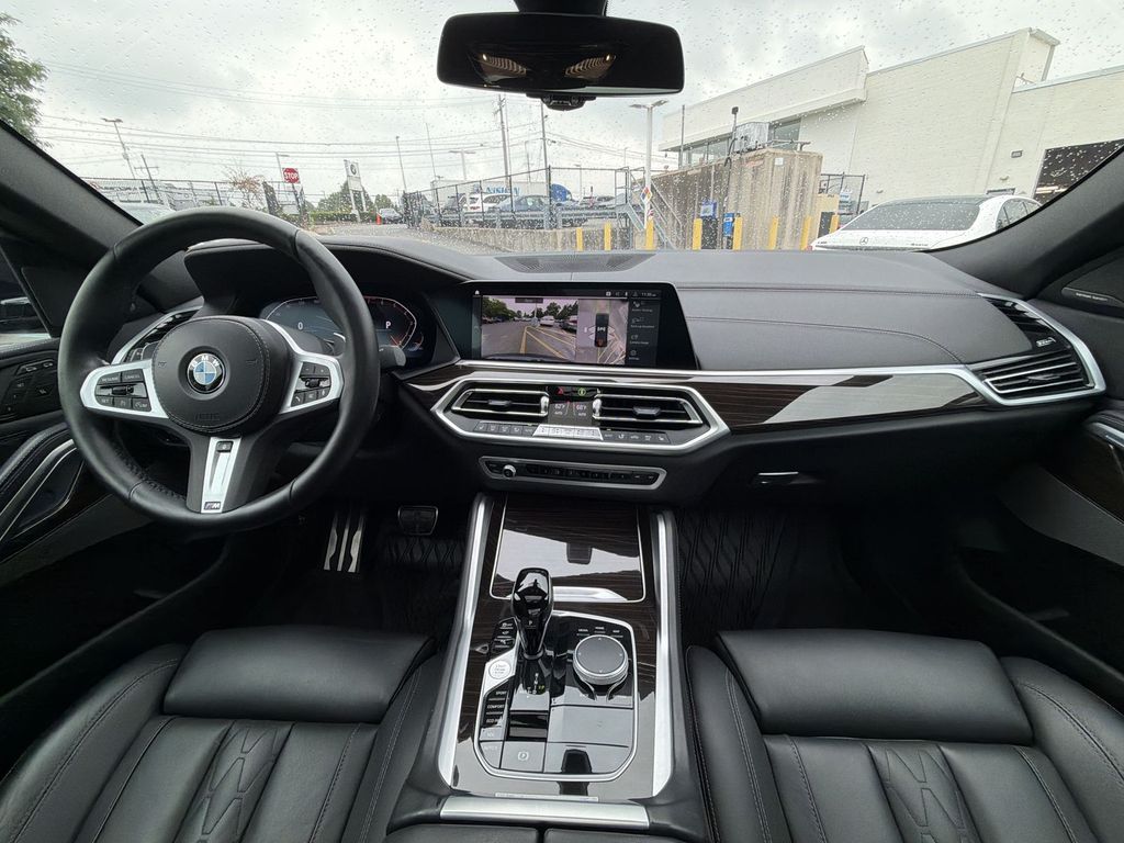 Thumbnail: 2023 BMW X6 - 2