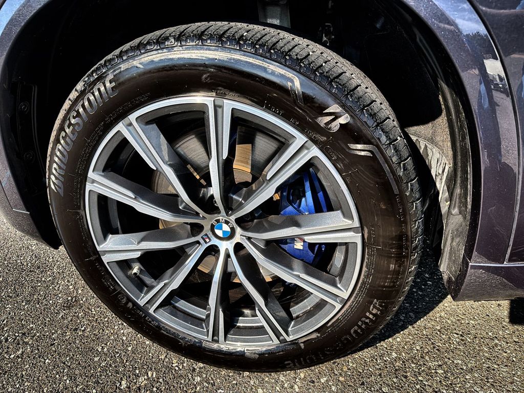 Thumbnail: 2022 BMW X5 - 8