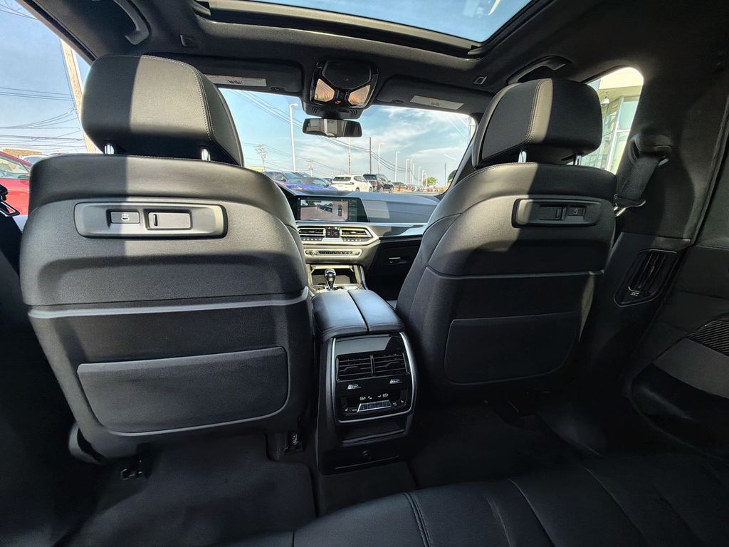 Thumbnail: 2022 BMW X5 - 26