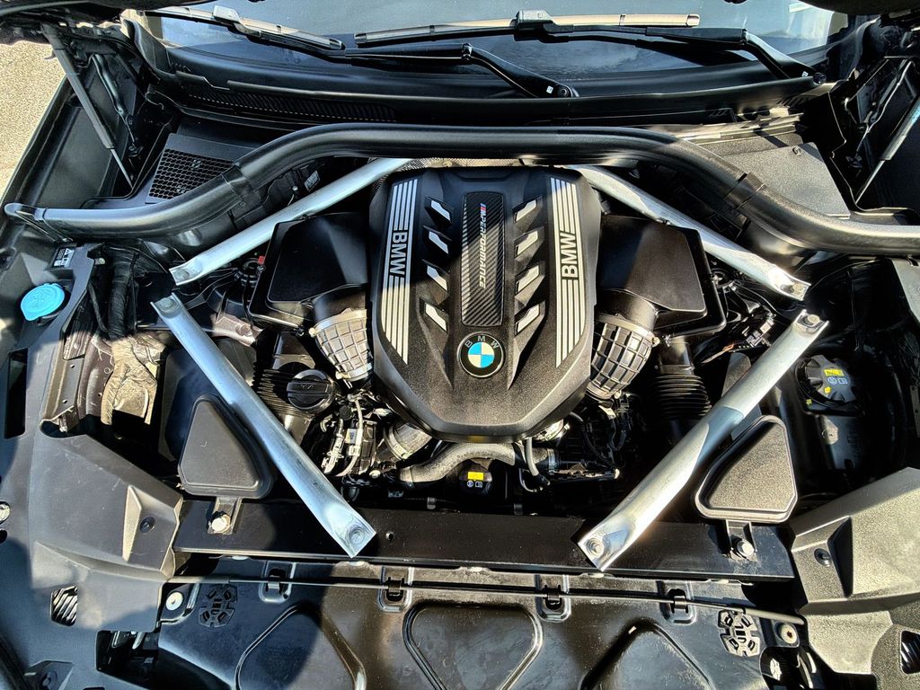 Thumbnail: 2022 BMW X5 - 9