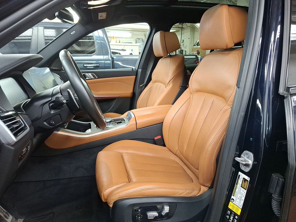 Thumbnail: 2021 BMW X5 - 6