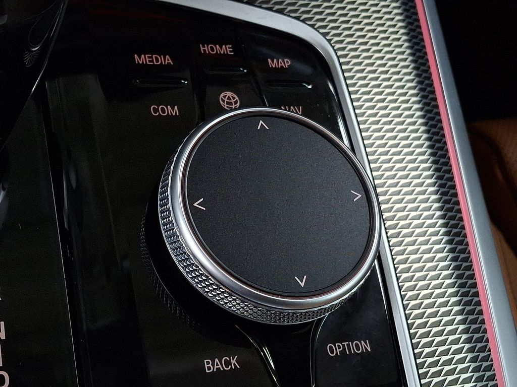 Thumbnail: 2021 BMW X5 - 25