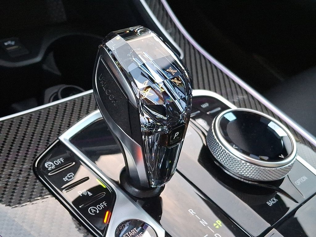 Thumbnail: 2023 BMW X5 - 10