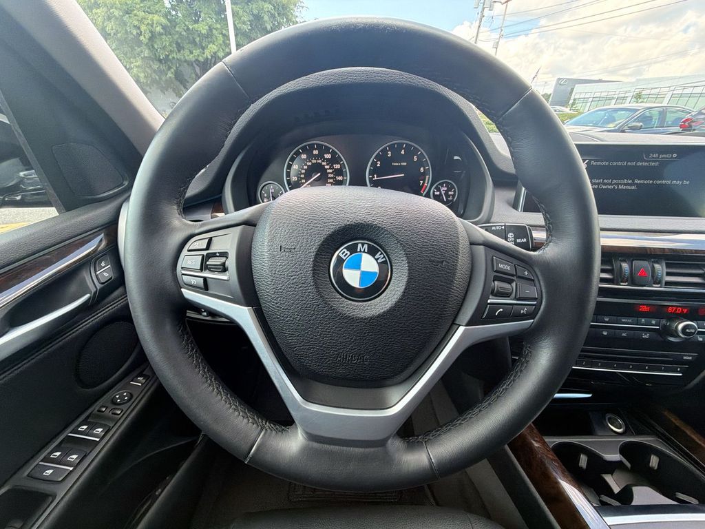 Thumbnail: 2015 BMW X5 - 10