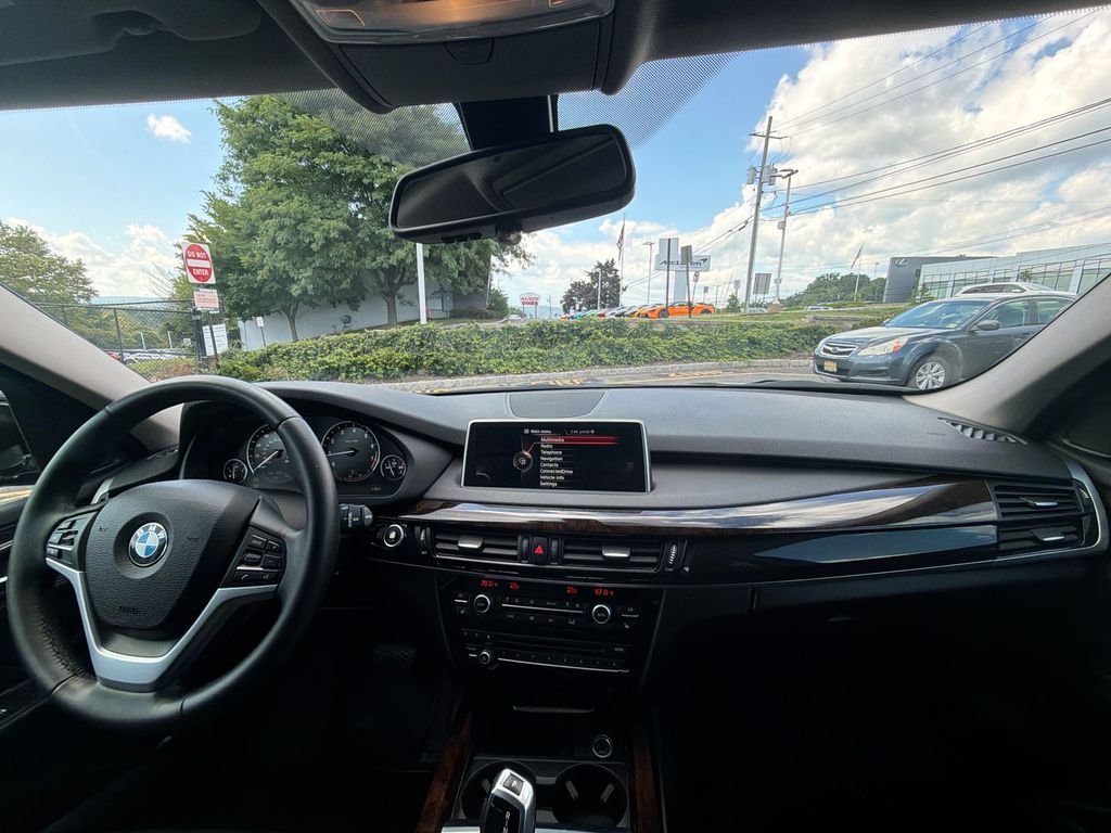 Thumbnail: 2015 BMW X5 - 2