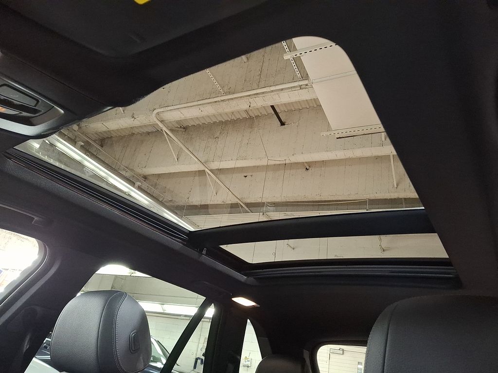 Thumbnail: 2018 BMW X5 - 19