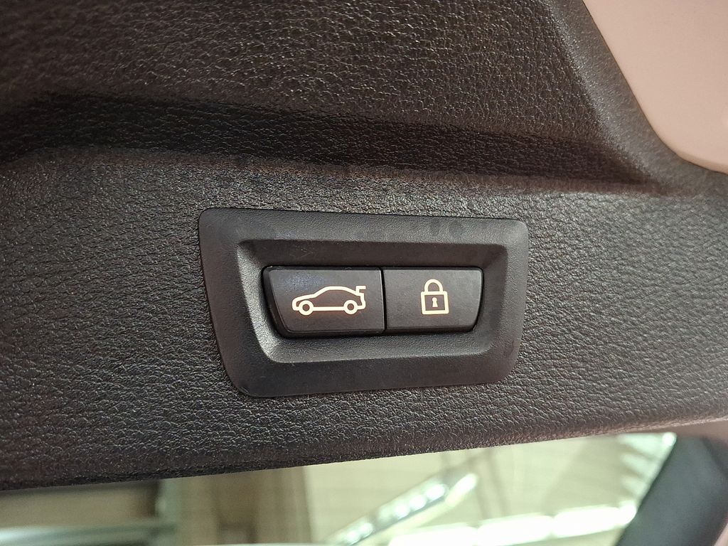 Thumbnail: 2018 BMW X5 - 28