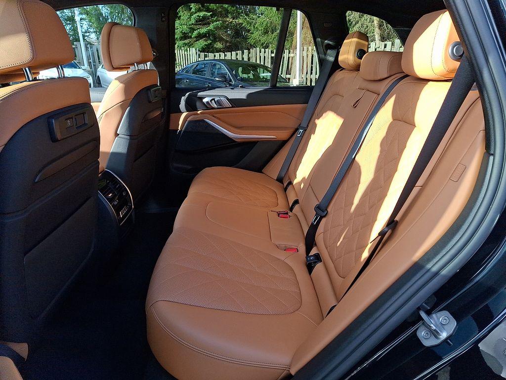 Thumbnail: 2023 BMW X5 - 7