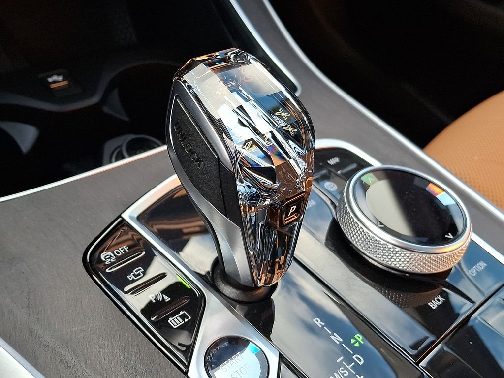 Thumbnail: 2023 BMW X5 - 9