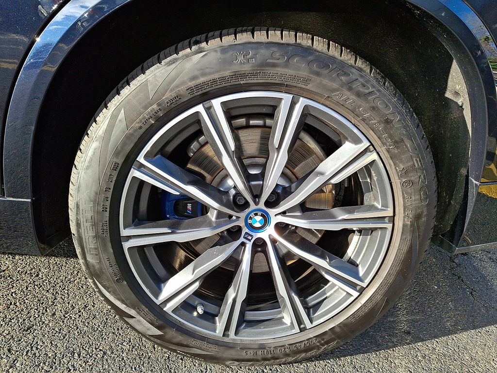 Thumbnail: 2023 BMW X5 - 5