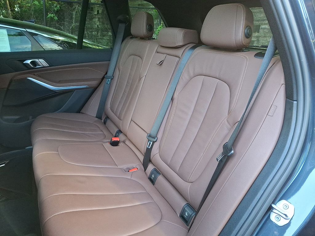 Thumbnail: 2022 BMW X5 - 7