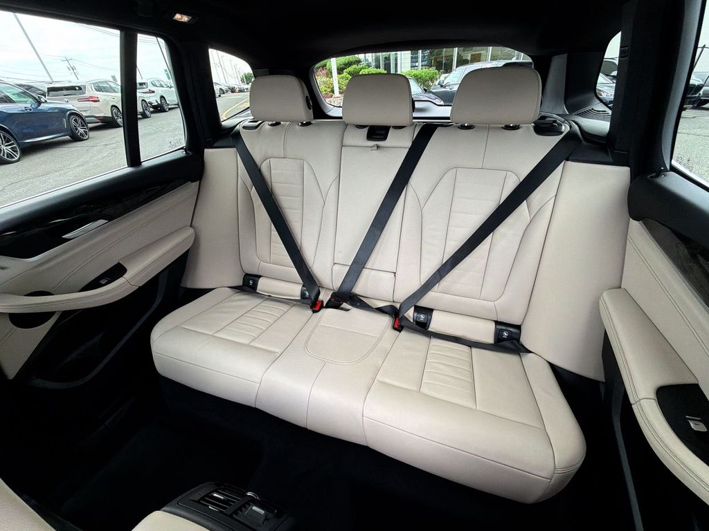 Thumbnail: 2020 BMW X3 - 13