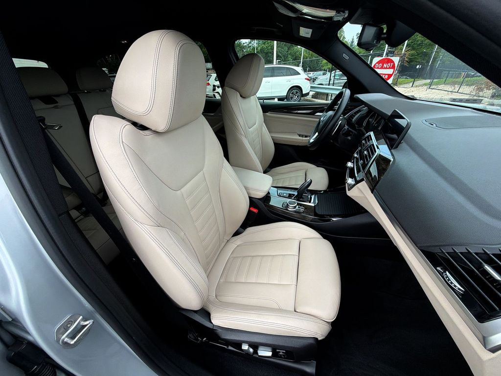 Thumbnail: 2020 BMW X3 - 29