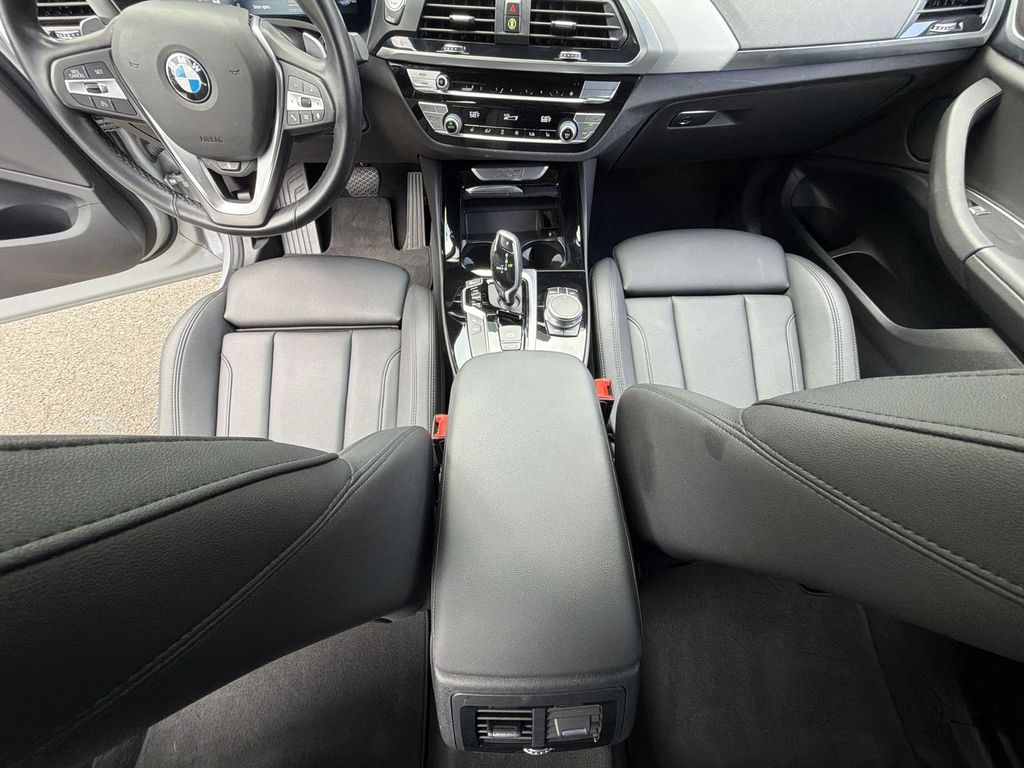 Thumbnail: 2021 BMW X3 - 13