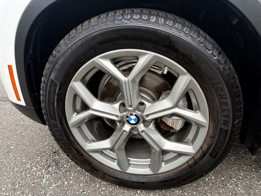 Thumbnail: 2021 BMW X3 - 8