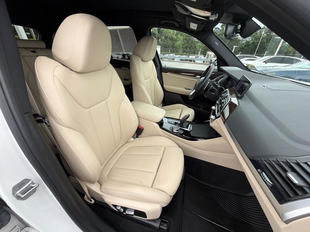 Thumbnail: 2021 BMW X3 - 28