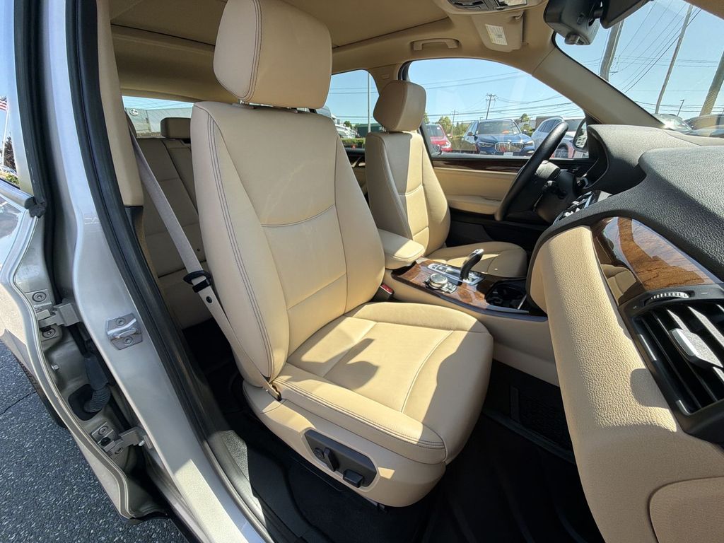 Thumbnail: 2016 BMW X3 - 11