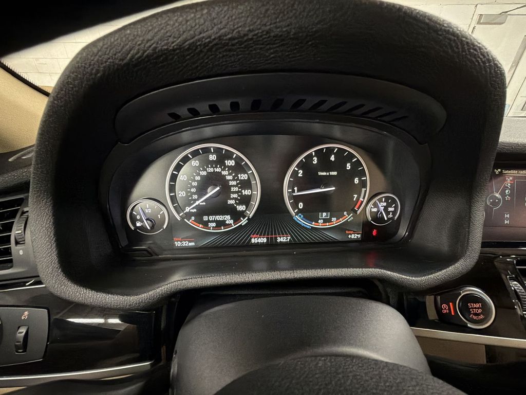 Thumbnail: 2016 BMW X3 - 16