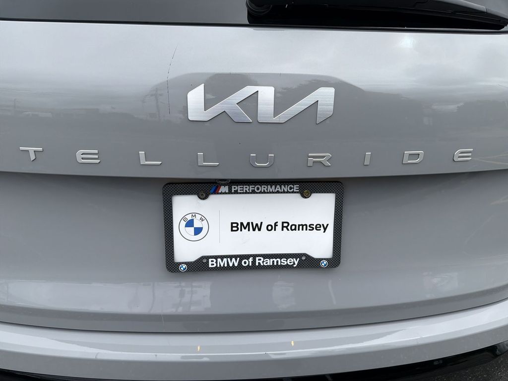 Thumbnail: 2024 Kia Telluride - 7