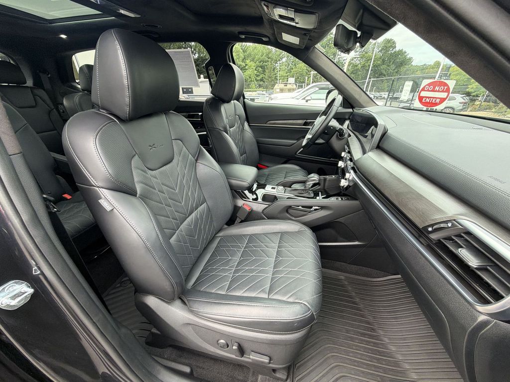 Thumbnail: 2025 Kia Telluride - 26