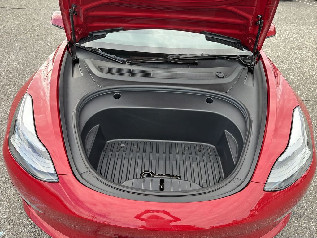 Thumbnail: 2023 Tesla Model 3 - 22