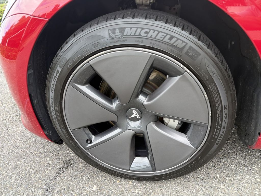 Thumbnail: 2023 Tesla Model 3 - 8