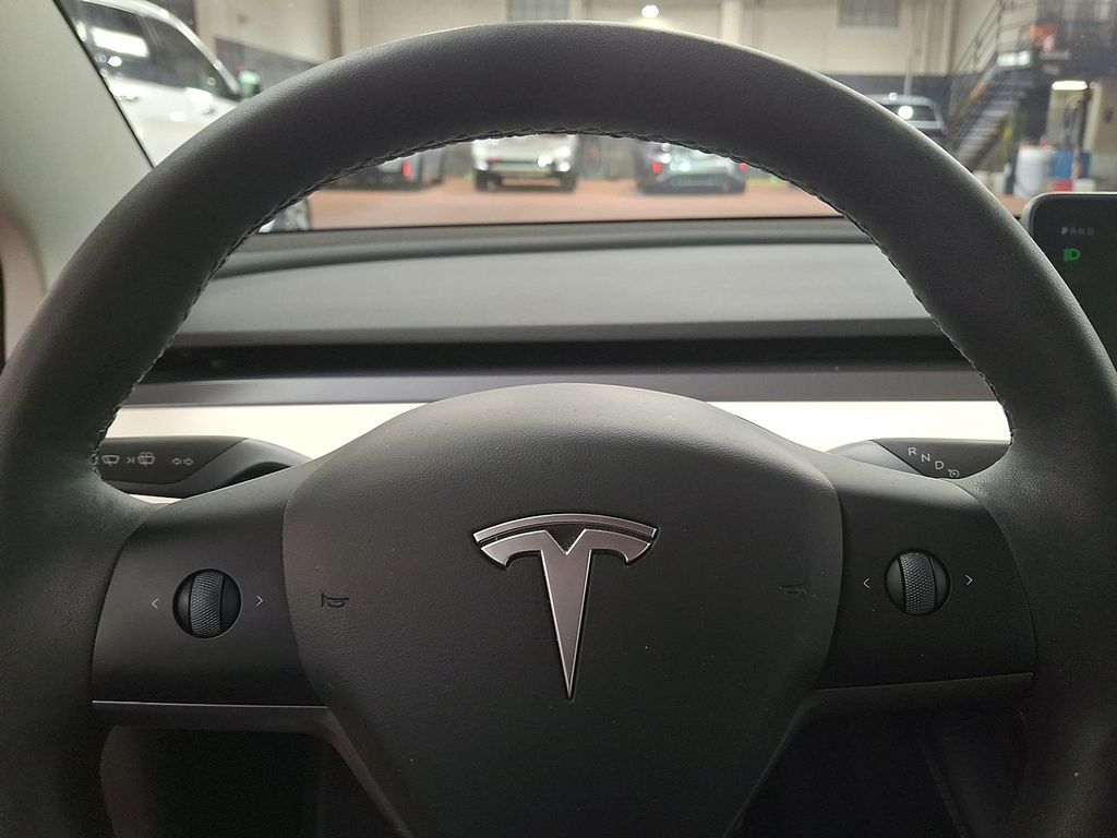 Thumbnail: 2022 Tesla Model 3 - 23