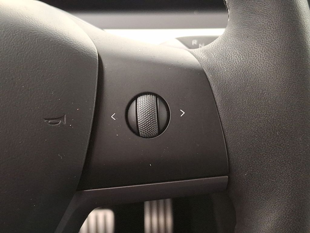 Thumbnail: 2022 Tesla Model 3 - 25