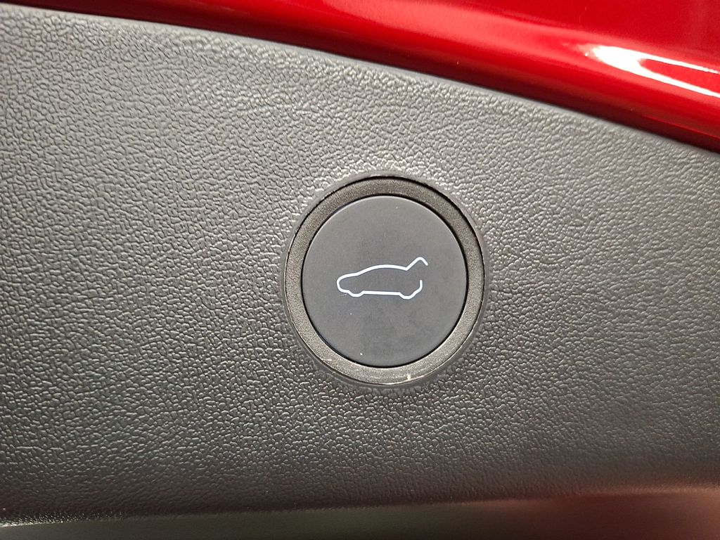 Thumbnail: 2022 Tesla Model 3 - 29