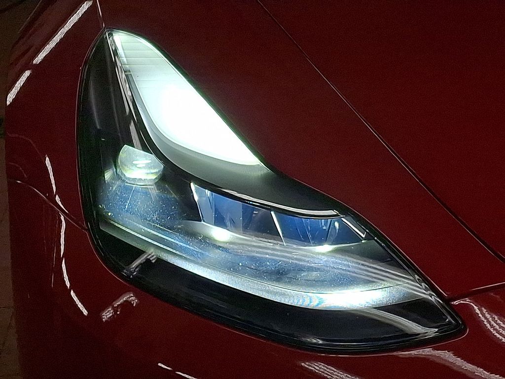 Thumbnail: 2022 Tesla Model 3 - 16