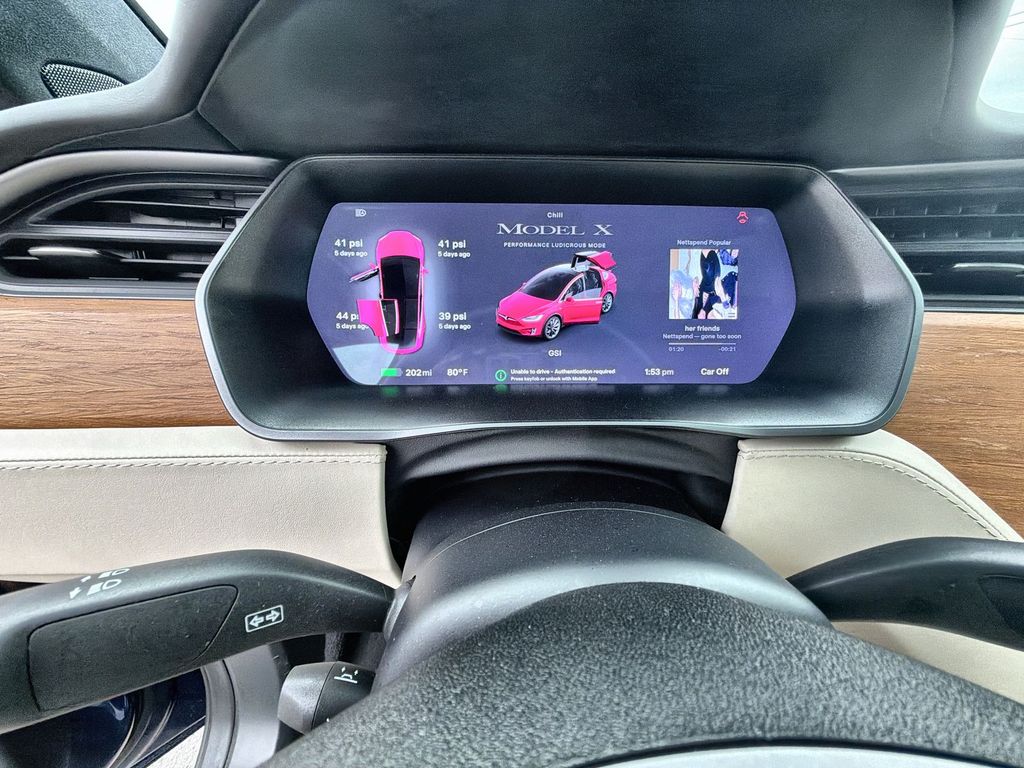 Thumbnail: 2020 Tesla Model X - 15