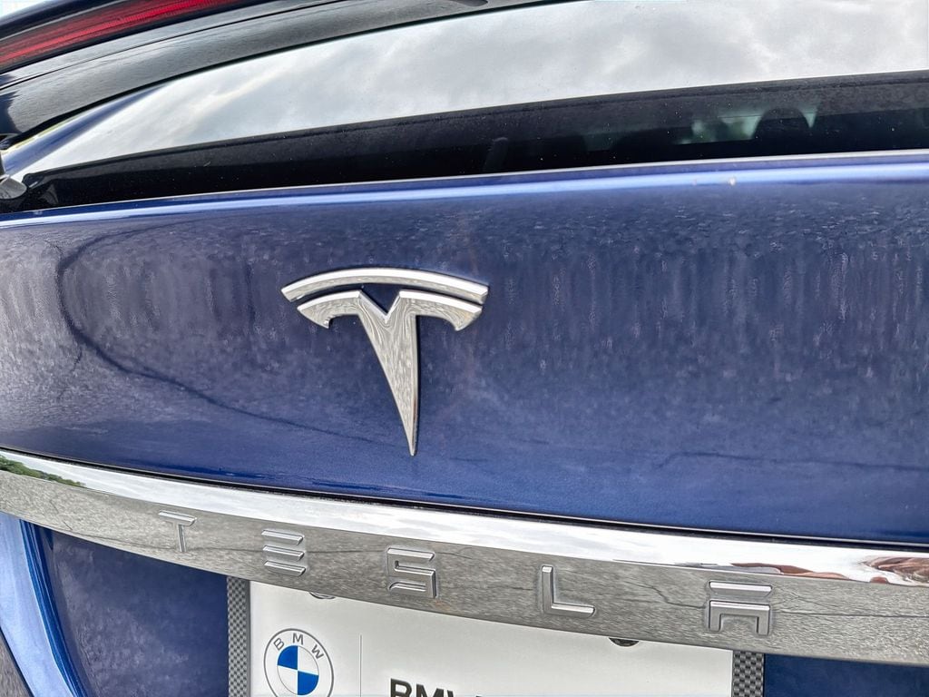 Thumbnail: 2020 Tesla Model X - 7