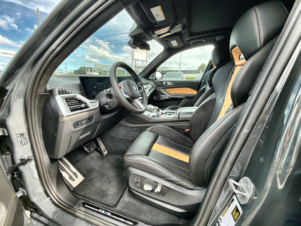Thumbnail: 2025 BMW X5 - 10