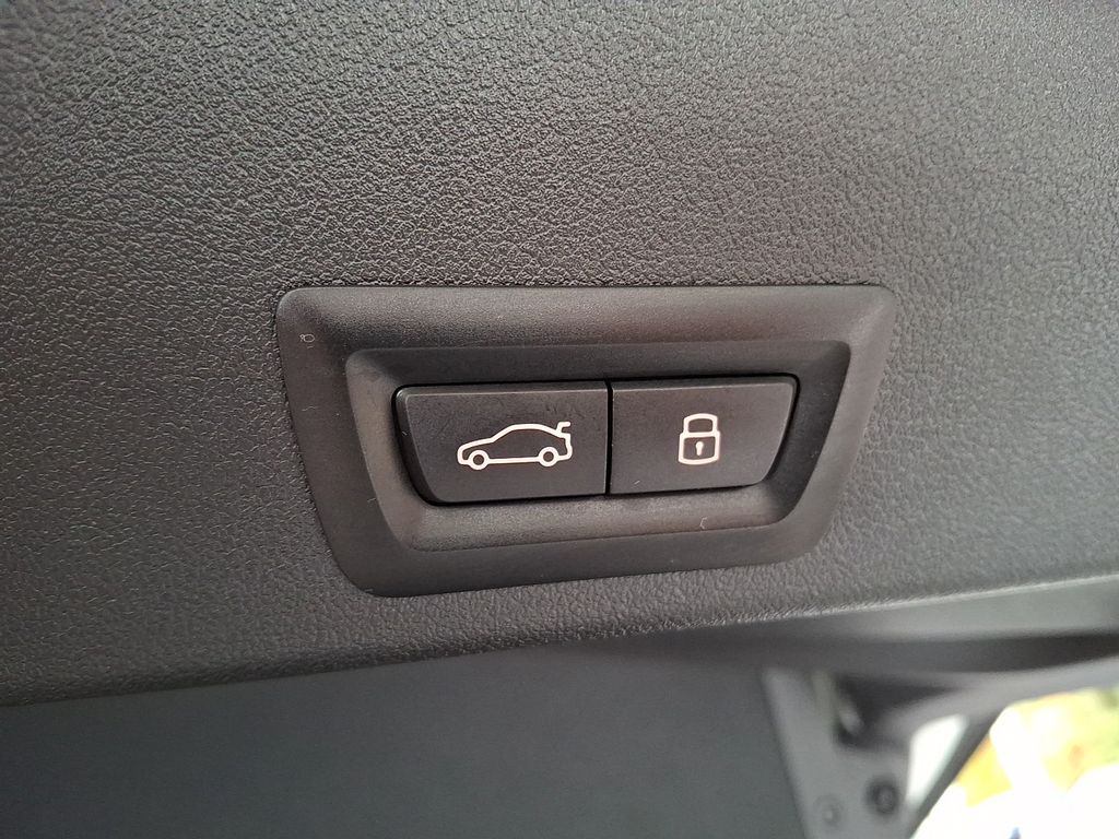 Thumbnail: 2024 BMW XM - 28