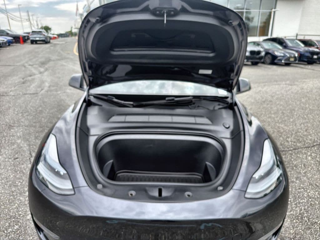 Thumbnail: 2024 Tesla Model Y - 27